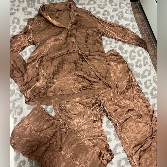 Skims Jacquard Pajama Set - Picture 7 of 10